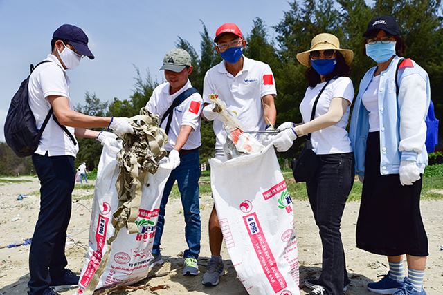 Inspiring change with WasteAid through local waste management initiatives