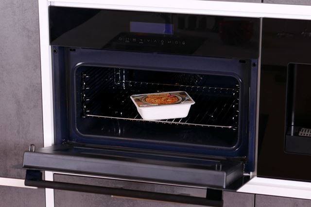 Trialling a new fiber-based ready meal packaging