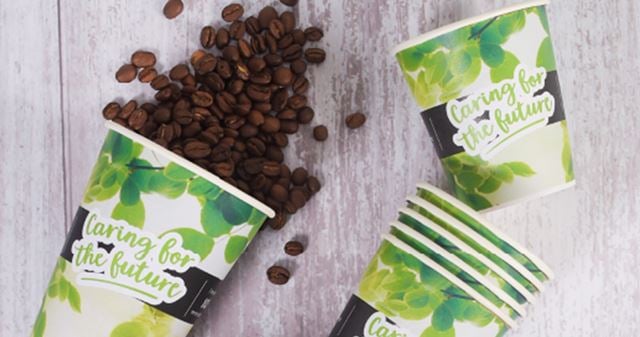 Kuumajuomapikarit ja kannet